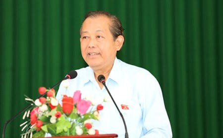 Phó Thủ tướng Trương Hòa Bình tiếp xúc cử tri Long An
